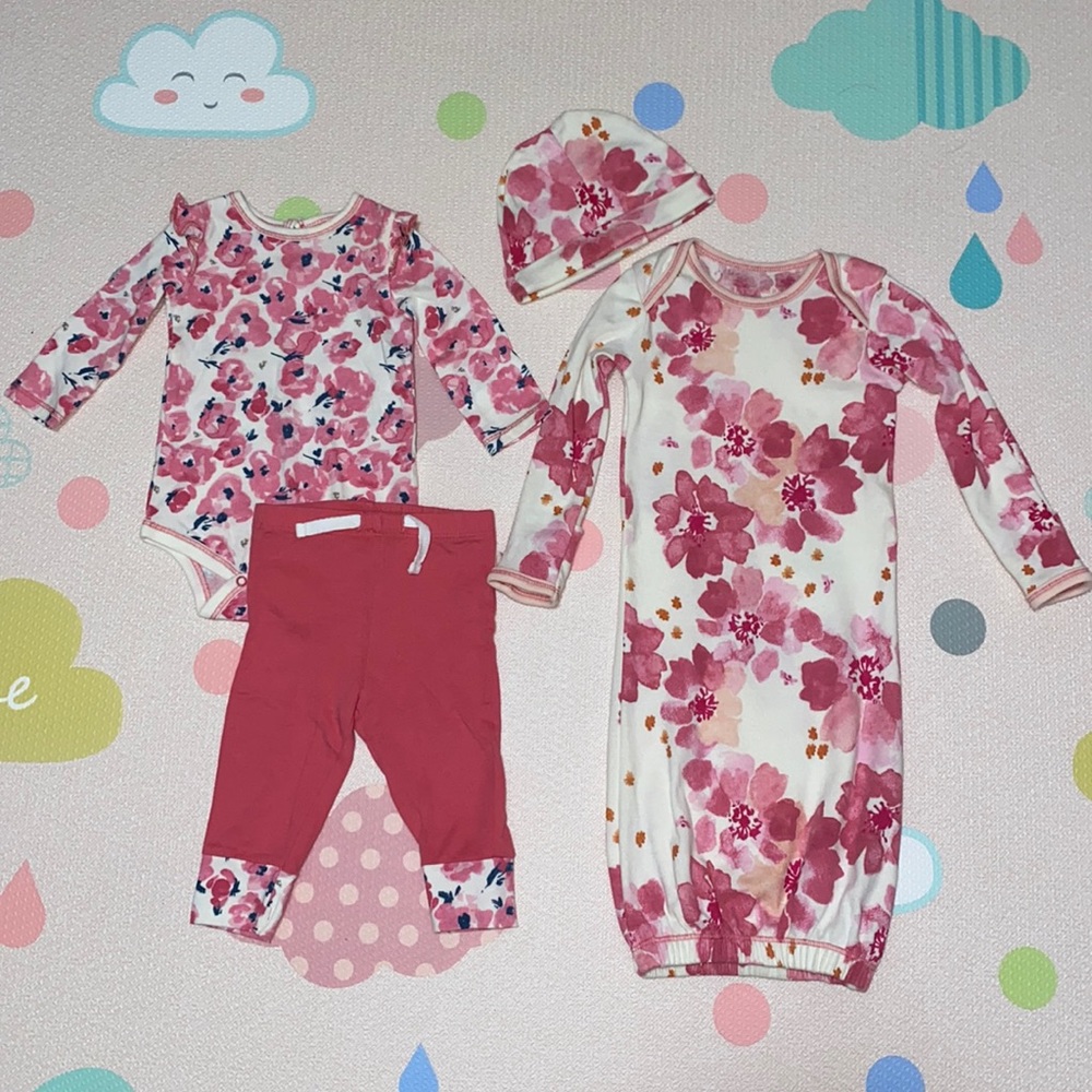 Bundle of Burt’s Bees Baby Newborn outfit and gown